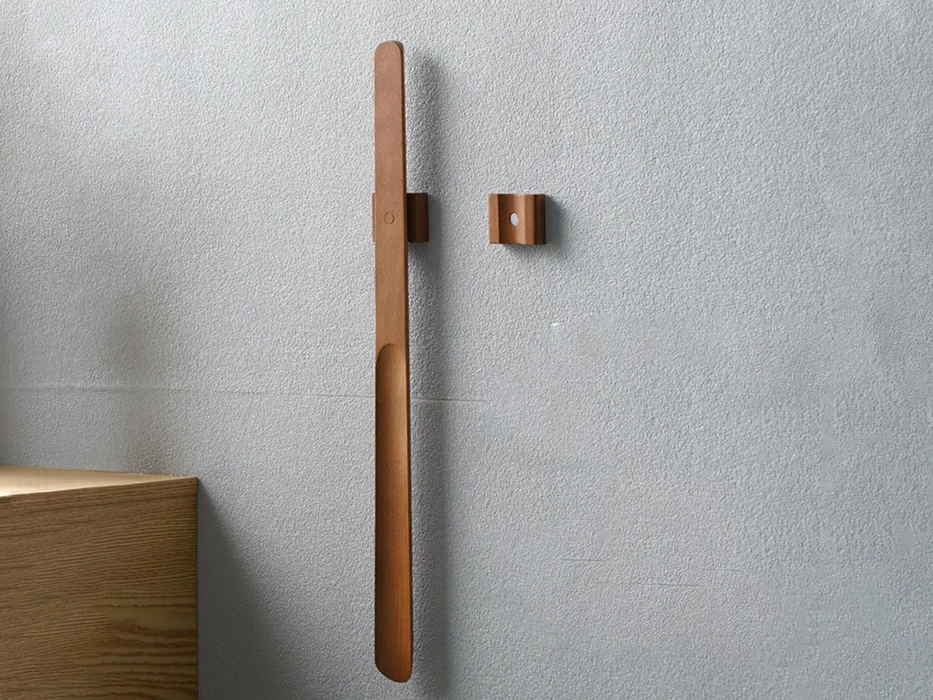 Kolm - Wooden Long Handle Magnetic Shoehorn 55 cm  BO-HA Vintage Color  