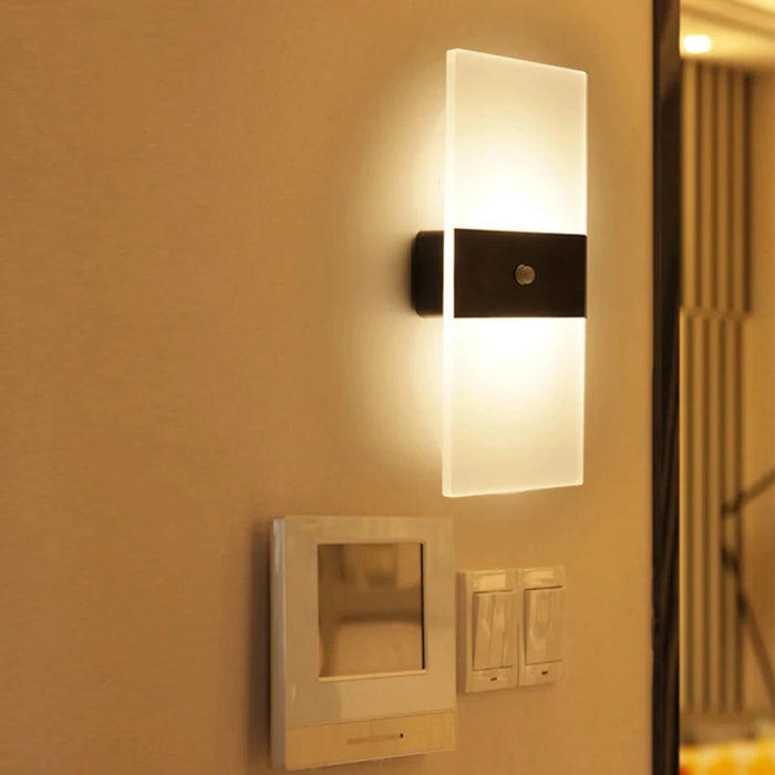 Rikard - Rechargeable Wall Light with Switch Dimmable — BO-HA