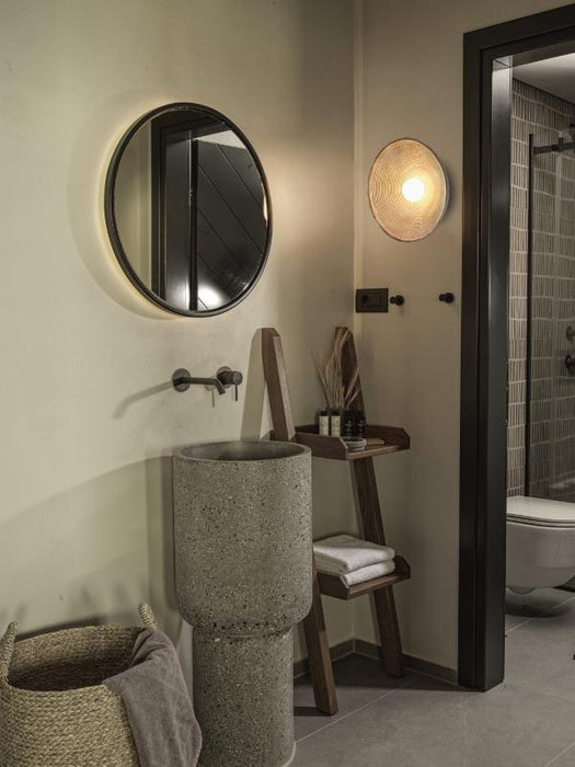 Eivor - Retro Wall Lamp — customer photo by Carmen V.
