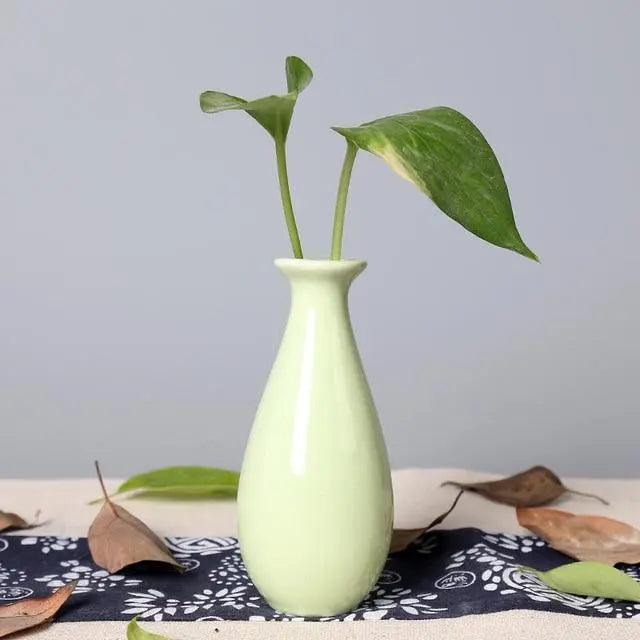 Elea - Ceramic Vase  BO-HA Light Green  